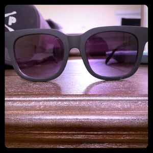Never worn- Quay sunglasses